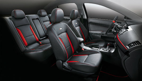 MITSUBISHI 推出 LANCER iO 1.8/2.0 烈焰紅內裝