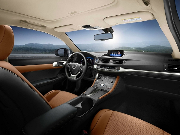 Lexus - CT 車款簡介