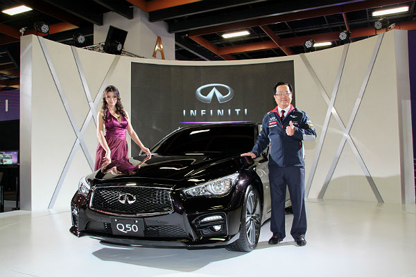 INFINITI 全新轎跑 Q50 台北車展首度現身