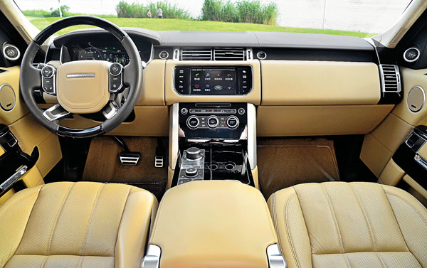 Land Rover Range Rover 5.0 V8 S/C Vogue SE  試駕