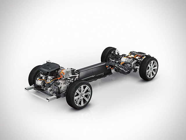 Volvo日前公布了全新一代XC90的動力編制，其中最亮眼的莫過於Plug-in Hybrid的「T8」。