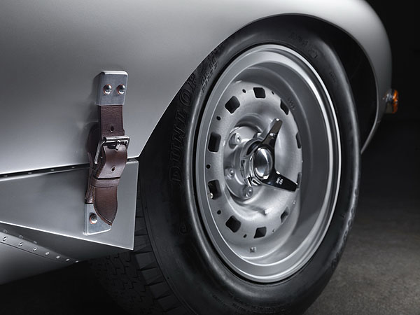 JAGUAR 特製部門手工復刻輕量化 E-TYPE