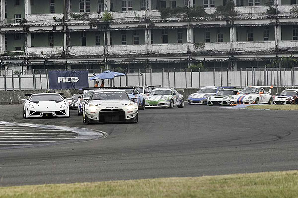 GT-R 廠車現身大鵬灣  台灣大賽車最終站奪冠