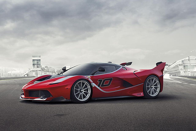 終極賽道馬王，Ferrari「FXX K」廠照正式揭曉