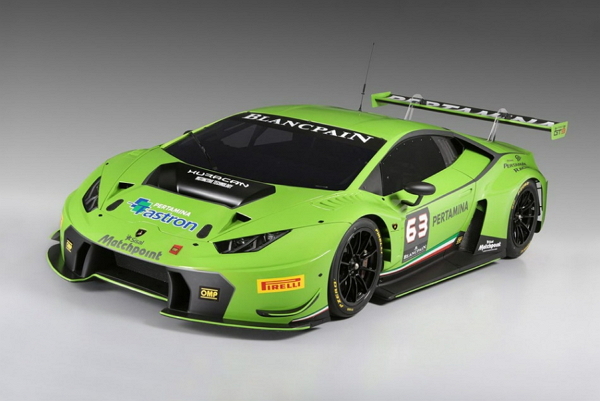 整體看下來，其主體結構倒與前代 Gallardo GT3 FL2 差不多，不過外觀因空力表現的上升，而有著較為凶悍的侵略性樣貌。