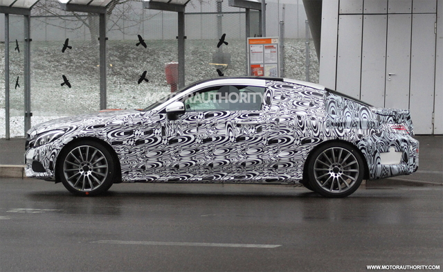 輛雙門C-Class Coupe在外觀上承襲了Mercedes-Benz最新發表的C-Class sedan。（圖片來源／MotorAuthority）