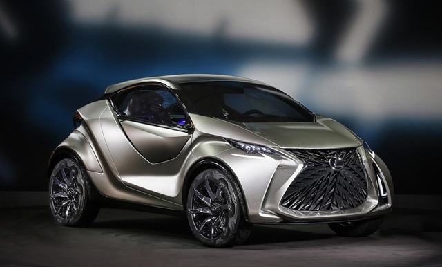 若不仔細看，你可能還會以為Lexus NX怎麼突然縮小了呢！