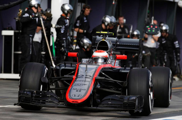 被本田車迷高度期待的McLaren車隊，不僅王牌車手Fernando Alonso未能出賽澳洲GP，英國老將Jenson Button終場也只能以沒有積分的第11位飲恨，讓大家相當擔憂該隊本賽季的競爭力。