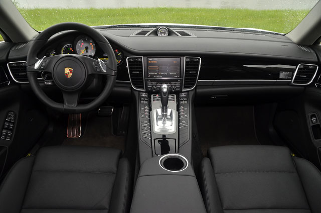 性能節能兼顧轎跑車》保時捷 Panamera S E-Hybrid 試駕