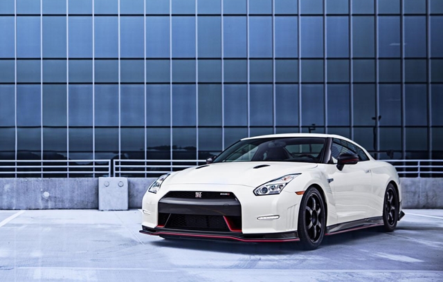 GT-R 45th Anniversary Edition配置相同的3.8升V6雙渦輪增壓引擎，最大動力為550hp/64.5kgm。