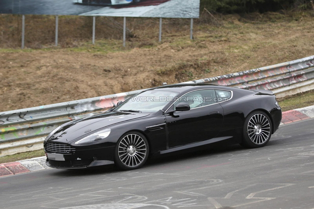 Aston Martin DB9 Successor搭載Mercedes-AMG 4.0升V8雙渦輪增壓引擎，搭配8速自動變速系統，可輸出500匹的最大馬力。（圖片來源／WorldCarFans）