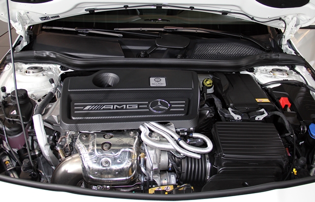 CLA45 AMG 4MATIC Shooting Brake則是搭載2.0升渦輪增壓引擎，最大動力為360hp/45.9kgm。