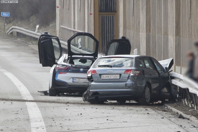 所幸在這場車禍中並沒有任何人員死亡，僅有i8的後座乘客輕傷。