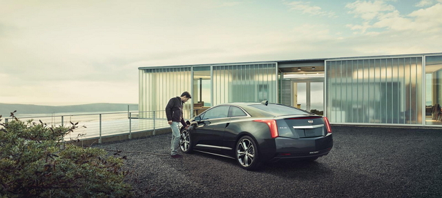 Cadillac將最新的2016 ELR性能進行升級，將鋰電池的容量，從原先的16.5千瓦／小時提升至17.1千瓦／小時。