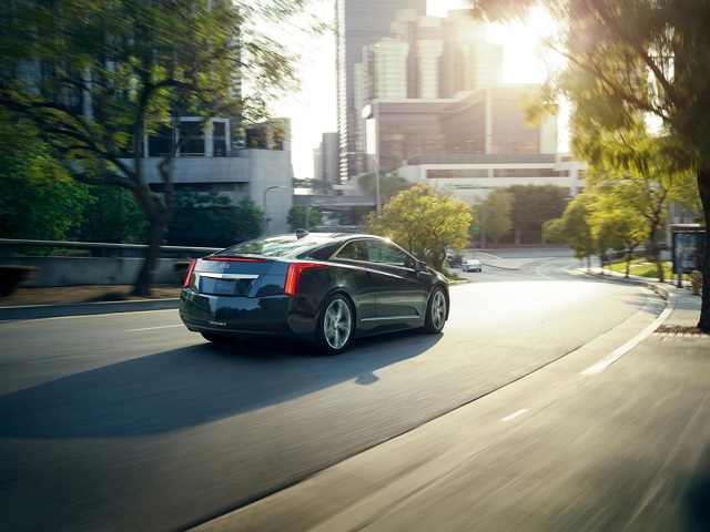 Cadillac ELR的最大動力也提升了25%，達到233匹的最大輸出馬力，以及約51.6公斤／米的峰值扭力。