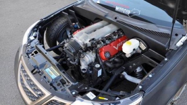 加裝上Viper V10引擎的Saab 9-3擁有600匹的最大馬力，以及77.5公斤／米的峰值扭力，超暴力休旅車就此誕生。