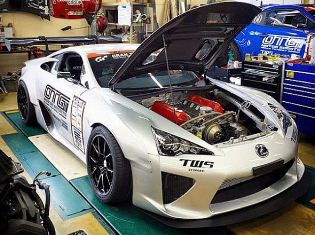改裝過後的Lexus LFA在轉速8500rpm時，能夠輸出680匹的最大馬力。
