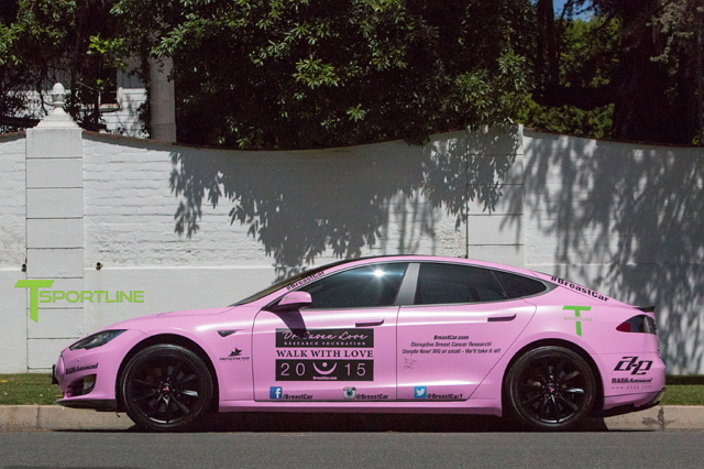 這輛「BreastCar」粉紅車將會開遍整個南加州直至六月底結束。