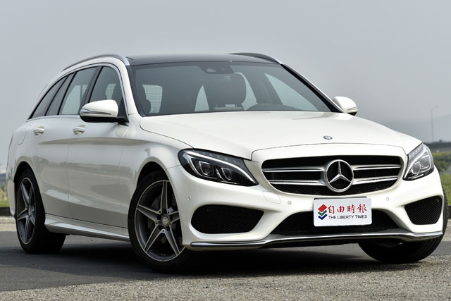 台灣賓士導入的C250 Estate皆為AMG Line車型，起跳價雖比房車款多出10萬元，但標準配備豐富許多，加上旅行車的載物實用性，對花得起的個性雅痞買家肯定更具吸引力。