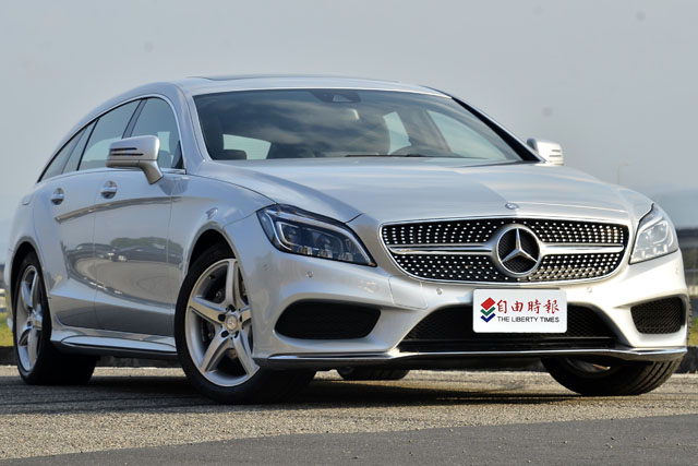 賓士CLS 400 Shooting Brake AMG Line結合強勁動力與個性化外觀，訴求個性鮮明的多金品味買家。