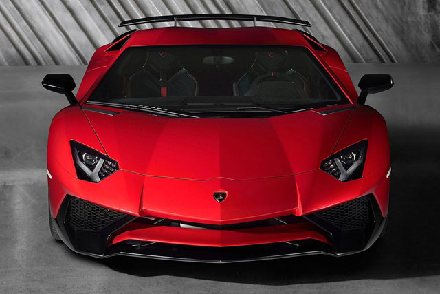 挺進 7 分內！Lamborghini Aventador SV 挑戰紐柏林全記錄
