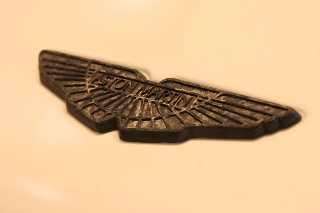 令人驚「碳」！Aston Martin Vanquish Carbon Edition 登台