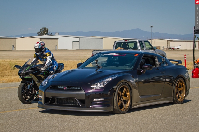 經由SP Engineering改裝廠操刀後的R35 Nissan GT-R，最大馬力可是高達1350hp。