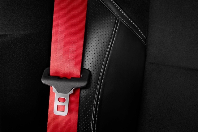 北歐式熱血氣息  Volvo 推出 V40 Carbon 碳纖維限量版!