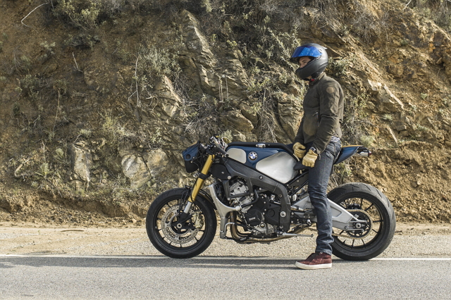Orlando Bloom擁有多款BMW重機，日前他相中BMW S1000R，並將其進行改裝。