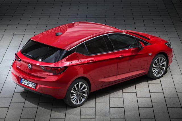 2016 Opel Astra K採掀背式設計，摒棄先前所發表的Monza concept概念車那尖銳的線條，改為採用圓滑簡潔的車身樣式。
