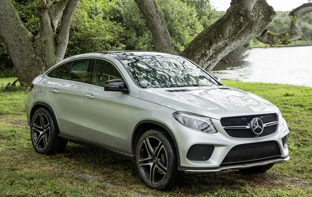 Mercedes-Benz「侏羅紀公園」電影首映會 多款車型電影參演！
