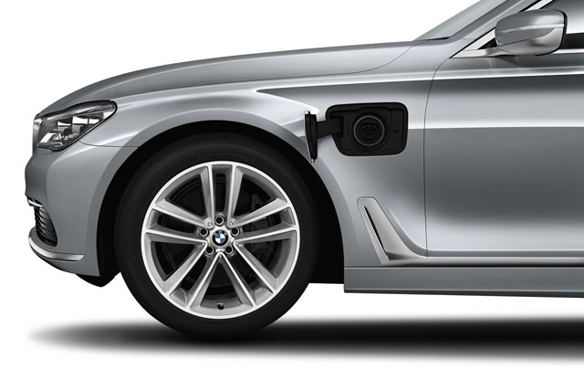 更輕更科技！全新 BMW 7 系列正式亮相