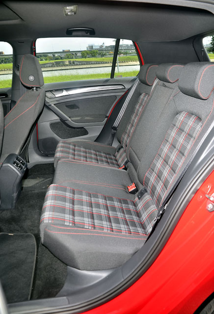 中文化介面更貼心！Volkswagen Golf GTI 試駕