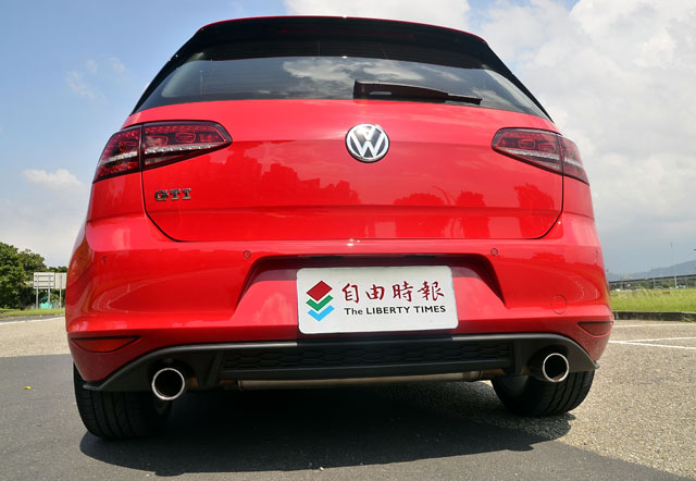 中文化介面更貼心！Volkswagen Golf GTI 試駕