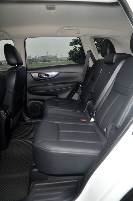 客車認證 2WD 國產 SUV，Nissan X-Trail 2.0 玩美休旅版試駕