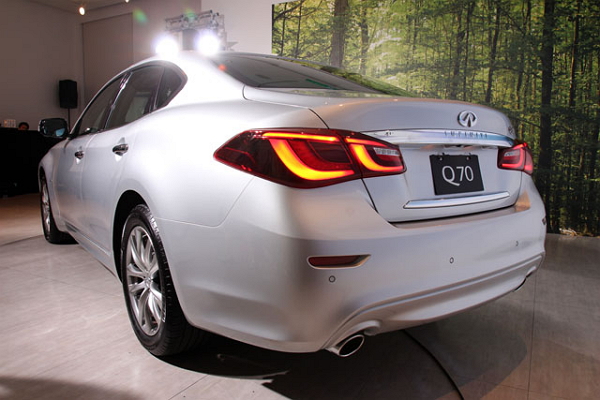 Infiniti - Q70 車款簡介