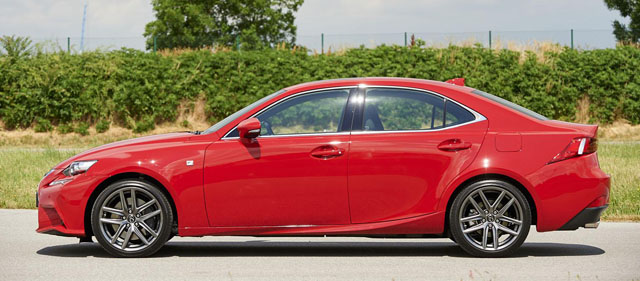 渦輪動力植入！Lexus IS 200t 歐洲 9 月發售
