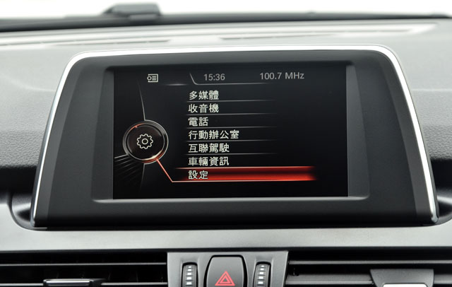 藍白廠徽首款前驅量產車!BMW 218d Active Tourer 試駕