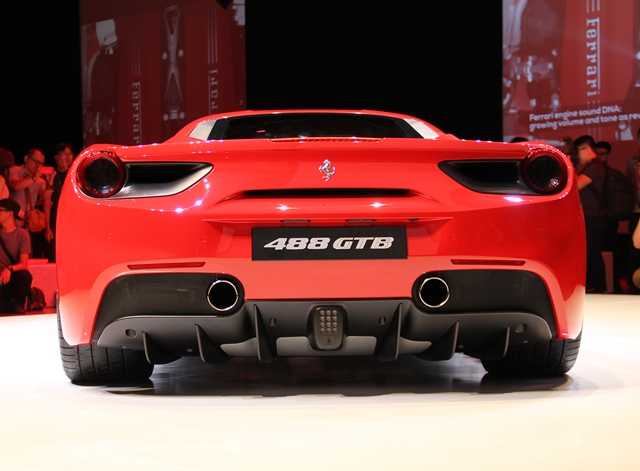 中置 V8 渦輪上身 Ferrari 488 GTB 台灣現身！