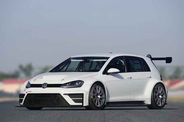 隨著TCR國際房車系列賽即將展開，Volkswagen抓緊機會發表了這款競賽用車Golf TCR。