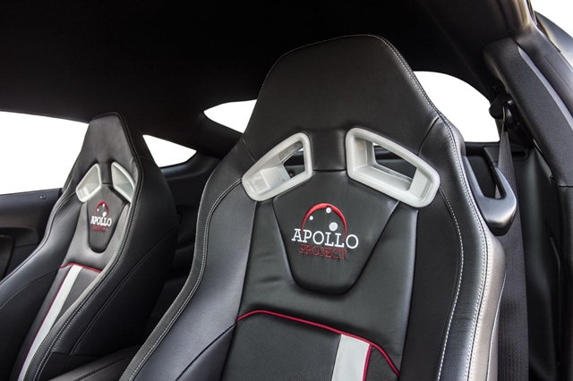 在內裝部分也增添了大量Apollo Edition專屬飾徽，展現出獨一無二的身形。