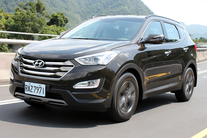 入門動力安全不減 Hyundai Santa Fe 2 4 Gdi 汽油版試駕 自由電子報汽車頻道