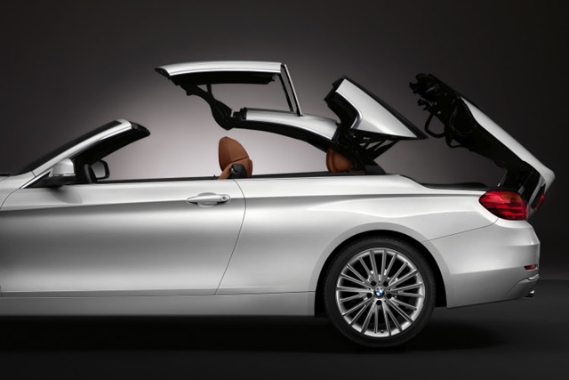 針對新一代的4 Series Convertible，BMW決定不再使用過去的硬頂敞篷設計，打算改採傳統的軟篷車頂設定。