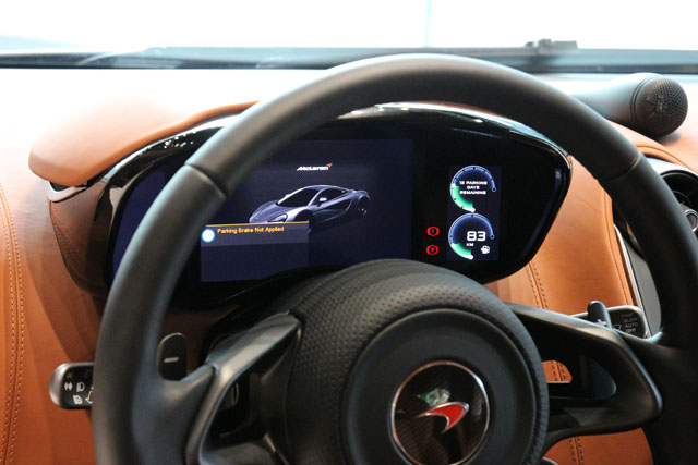 羽量級「親民」超跑！McLaren 570S 登台亮相