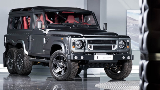現在有一部以Land Rover Defender為基礎，改造的6x6六輪Flying Huntsman客製車款。