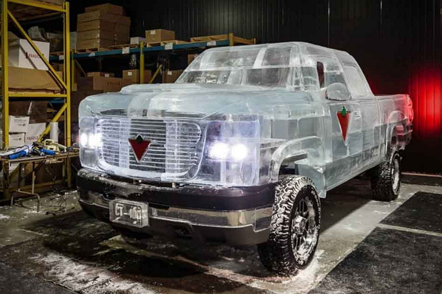 這台冷凍重型皮卡是以Chevy Silverado 2500 HD來打造，光是用看的就覺得好涼快啊！