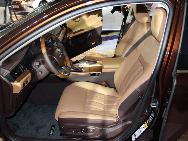 小改款ES也成為目前台灣Lexus車系中首輛搭載LSS+(Lexus Safety System+)主動式安全防護系統的車型。