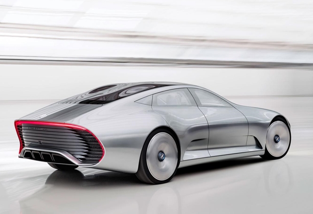 動力系統將採用Hybrid動力設定，最大馬力達到274hp，極速可達250km/h，而在純電模式下的最高續航里程為32km。
