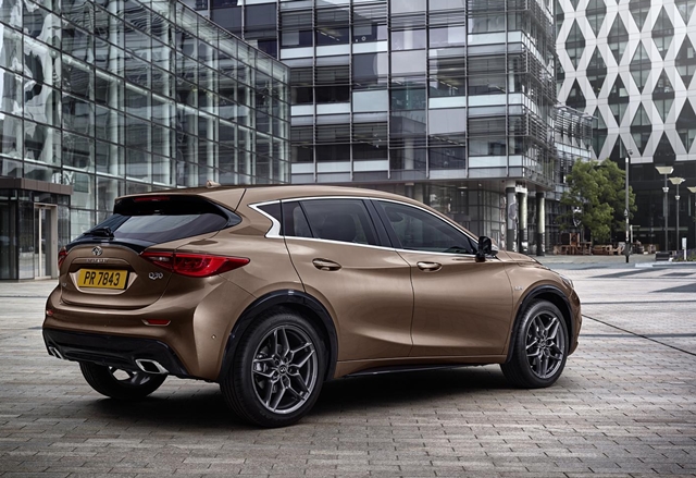 Infiniti Q30在外型設計上延續了Q30 Concept的設計語彙以及品牌車系中的家族式設計。