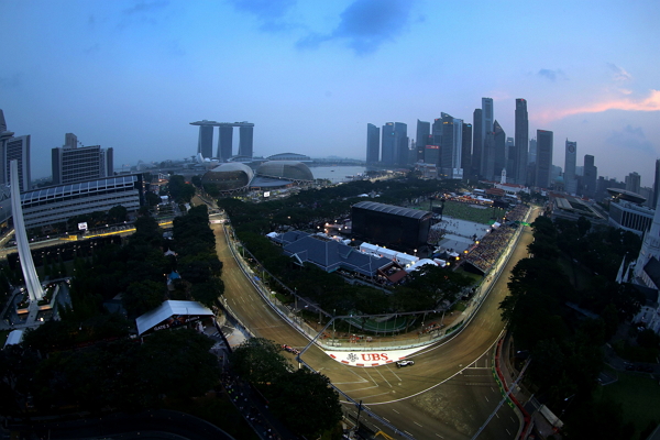 動時尚戶外 F1 直播 Mercedes-AMG PETRONAS 積分領先